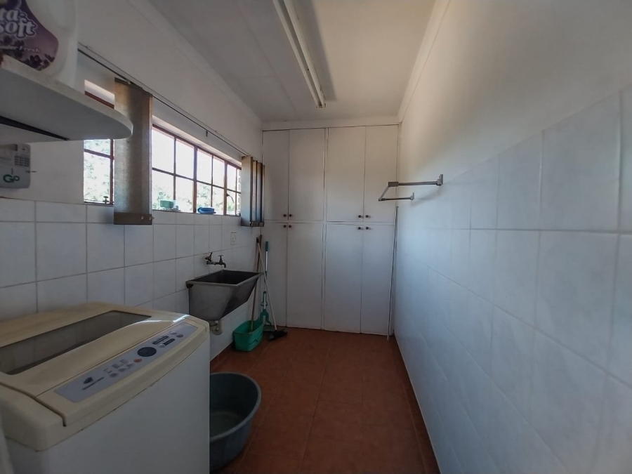 To Let 2 Bedroom Property for Rent in Broederstroom North West